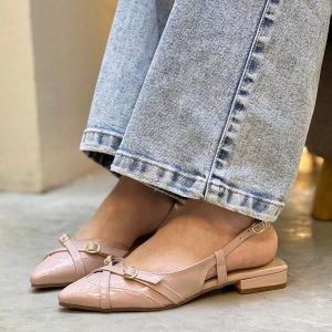 Baleta en charol con correa cruzada y punta fina VL23 para mujer | Maraldo