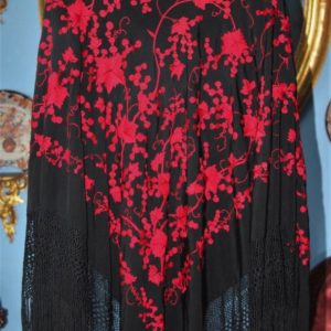 Mantón de Manila negro y rojo (M040)